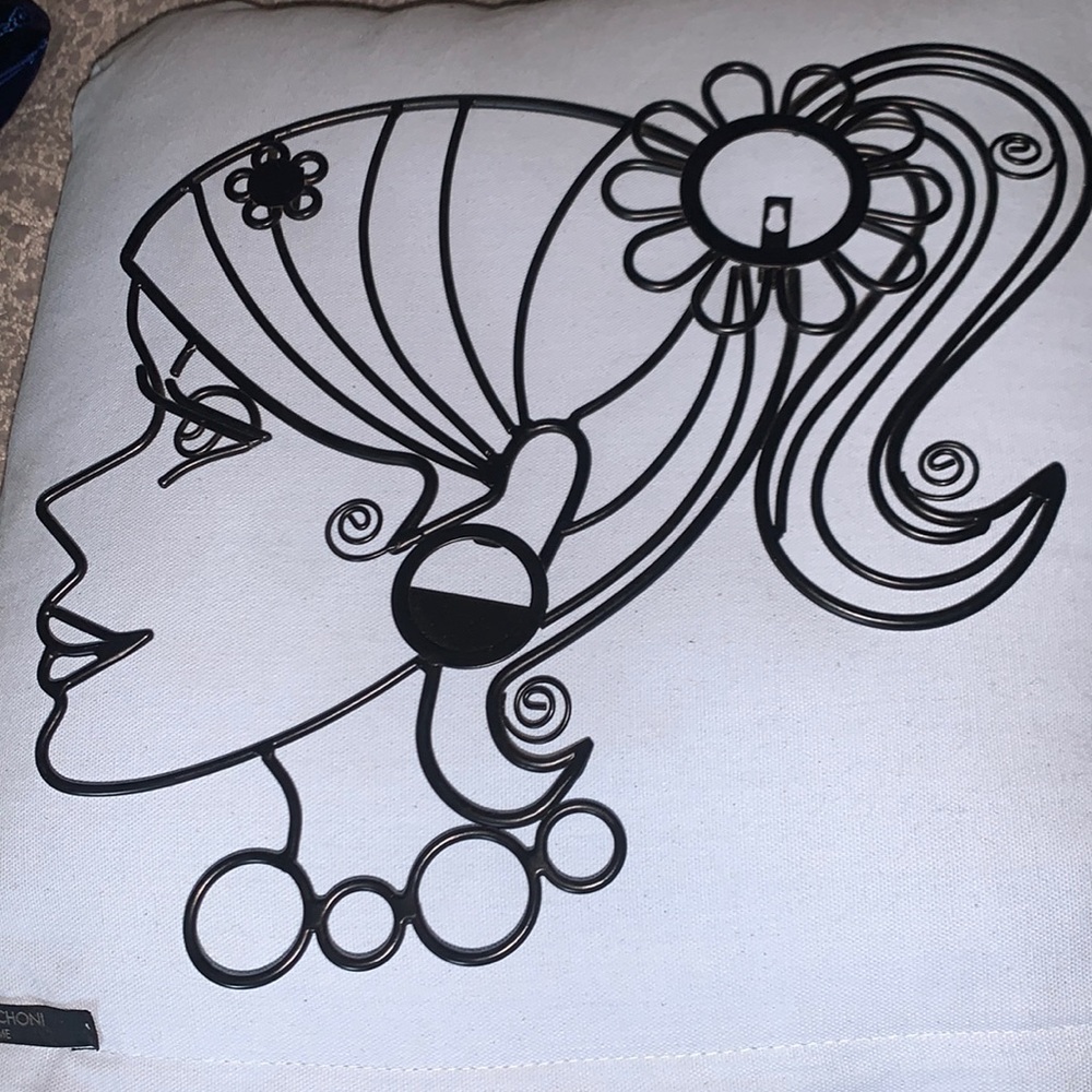 🔵 Metal wall decor